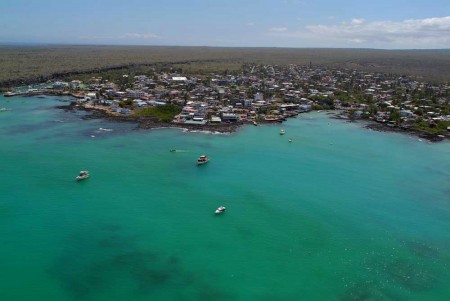 La baie de Puerto Ayora, île Santa Cruz